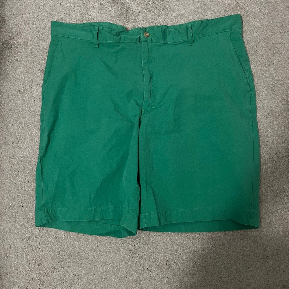 Bill’s Khakis green shorts
